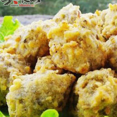 民贺店车提供山西小吃绿豆丸子 的做法,其包含：主料,辅料,食材,做法等,让您在免费的小吃培训中学习到绿豆丸子 的烹饪技巧