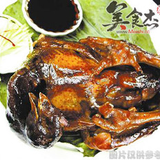 民贺店车提供江苏小吃常熟叫化鸡 的做法,其包含：主料,辅料,食材,做法等,让您在免费的小吃培训中学习到常熟叫化鸡 的烹饪技巧