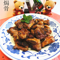 民贺店车提供热菜煎焗骨 的做法,其包含：主料,辅料,食材,做法等,让您在免费的小吃培训中学习到煎焗骨 的烹饪技巧