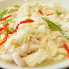 民贺店车提供沪菜银鱼塌蛋 的做法,其包含：主料,辅料,食材,做法等,让您在免费的小吃培训中学习到银鱼塌蛋 的烹饪技巧