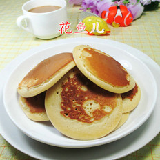 民贺店车提供甜品点心蛋奶松饼 的做法,其包含：主料,辅料,食材,做法等,让您在免费的小吃培训中学习到蛋奶松饼 的烹饪技巧