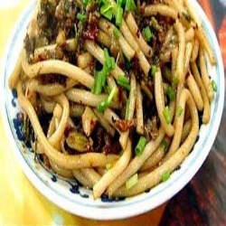 民贺店车提供冷粉的做法,其包含：主料,辅料,食材,做法等,让您在免费的小吃培训中学习到冷粉的烹饪技巧